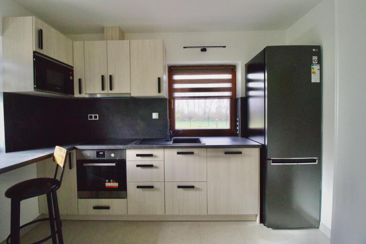 Apartman Uprostred Trojuhelniku Praha - Karlovy Vary - Plzen Holešovice Kültér fotó